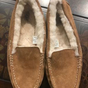 Ugg slippers